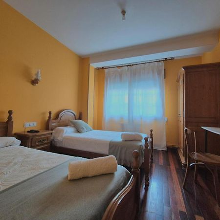Hostal Galicia Monforte De Lemos Extérieur photo